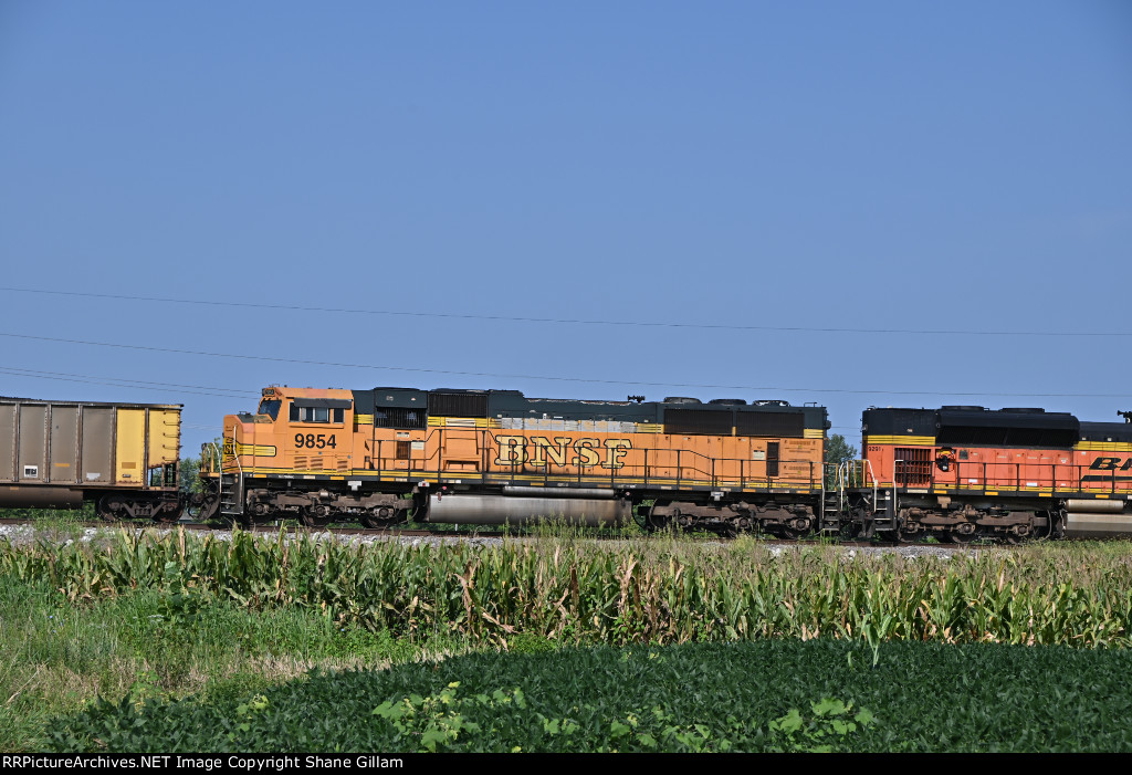 BNSF 9854 Roster shot